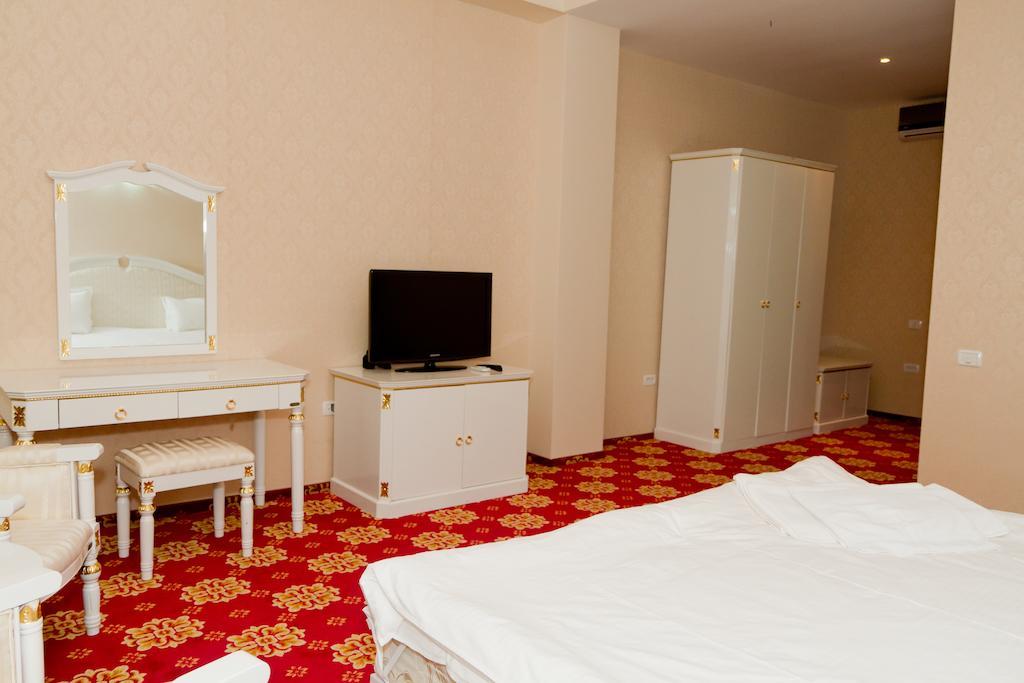 Complex Aristrocratos Hotel Mamaia Bagian luar foto