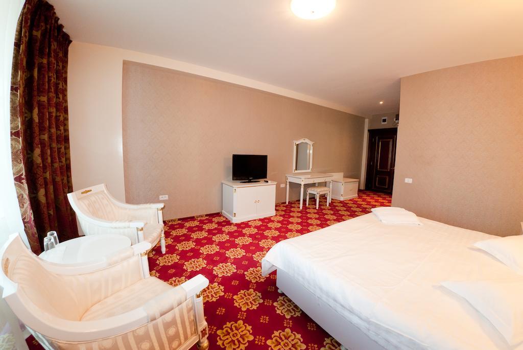 Complex Aristrocratos Hotel Mamaia Bagian luar foto
